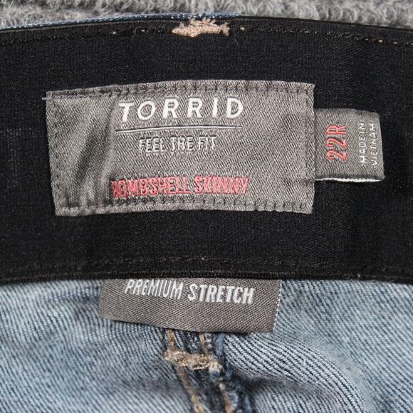 Torrid Jeans Womens 22R L26 Blue Bombshell Skinny Premium Stretch Raw Hem - Picture 5 of 9